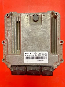 Unidad de control del motor ECU TRAFIC VIVARO PRIMASTAR 2.0 DCI 0281014208 8200666516 - Imagen 1 de 2