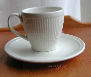 WEDGWOOD WINDSOR ENGLISH CHINA 2 7/8" CUP & SAUCER (S) - Picture 1 of 3