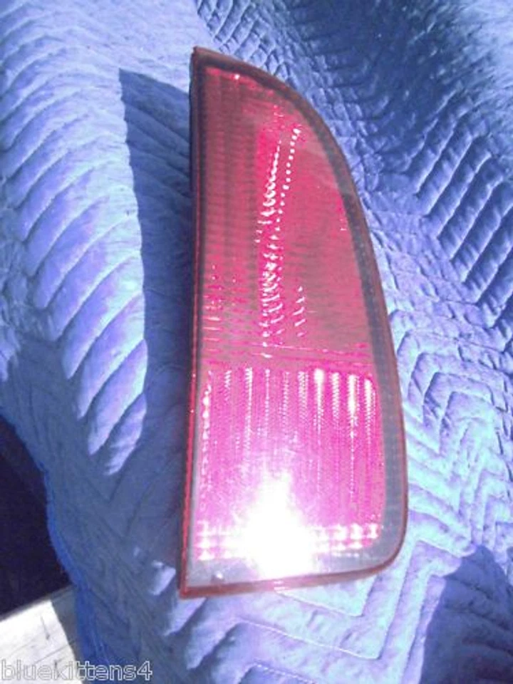 Luz trasera izquierda Lincoln Navigator 1998 1999 2000 2001 2002 puerta trasera OEM usada Foto 1 de 1