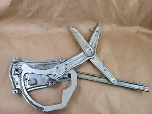 1996 1997 1998 OEM BMW Z3 Roadster Passenger Right Door Window Regulator - Picture 1 of 7