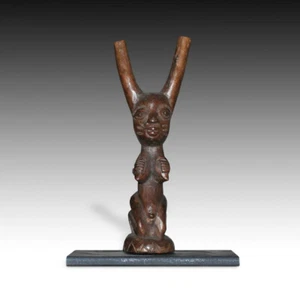 AFRIKANISCHE SCHLEUDER GESCHNITZT HOLZ LOBI MENSCHEN BURKINA FASO W AFRIKA 20. JH. - Bild 1 von 5