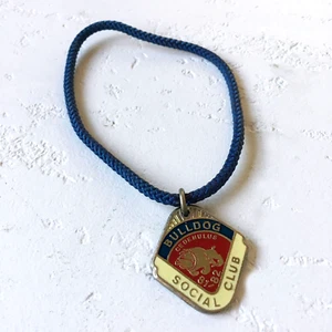Footscray / Western Bulldogs Vintage 81/82 Social Club Medallion VFL Memorabilia - Picture 1 of 4