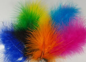 Small Marabou Feathers 10 - 15cm x Packet 20 Lovely and Soft - Picture 1 of 3