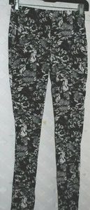 FRESHMAN 1996 Women's LEGGINGS Black & White Floral Pattern Size S / M - Picture 1 of 4