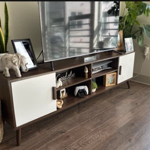 Tv unit - Picture 1 of 2