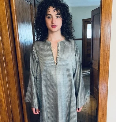 Caftán vintage de mediados de siglo de Oriente Medio MCM 1950 mezcla de seda a rayas caftán Foto 1 de 4