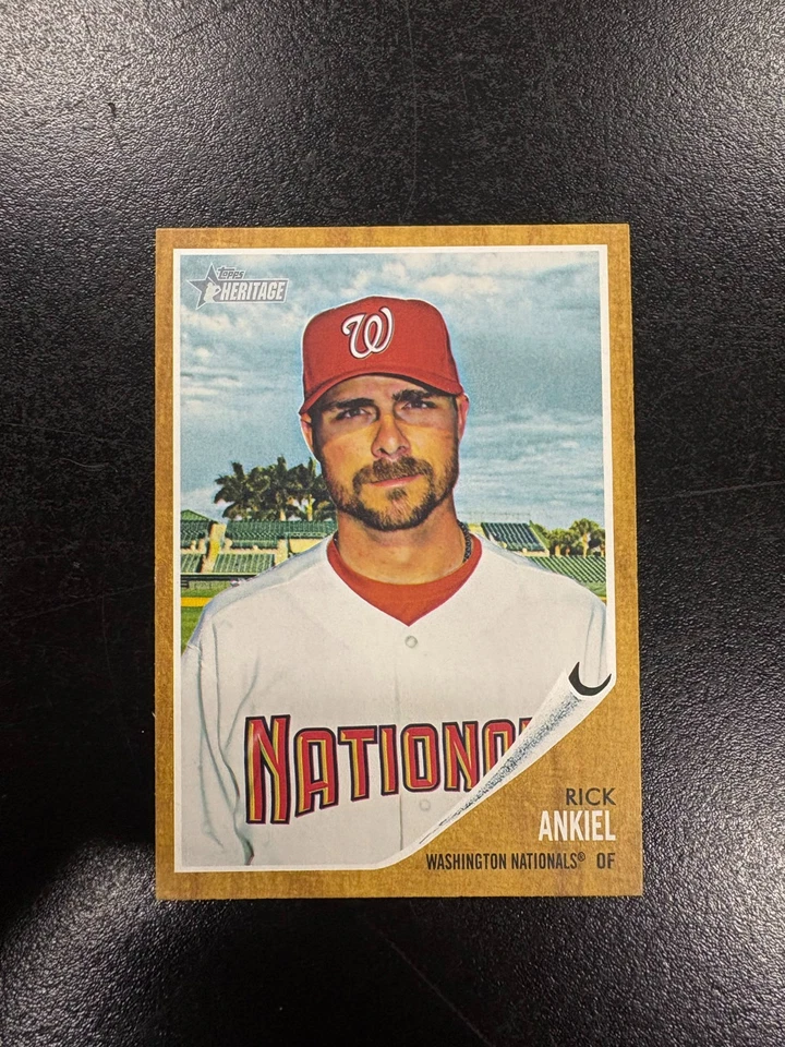 2011 Topps Heritage No1 — No500 — закончите свой набор — на выбор - Изображение 1 из 1