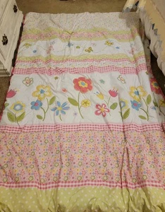 Trapuntino camera bambina fiore potenza misura matrimoniale 66x86 rosa verde bianco reversibile - Foto 1 di 6