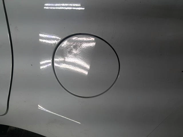 14 15 16 17 18 19 2015 Kia Soul Fuel Filler Door Clear White 1d 69510b2000 — 第 1/1 张图片