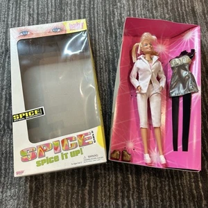Vintage Spice Girls Doll Baby Spice Spice It Up Emma Bunton 1998 + Extra Dress - Picture 1 of 17