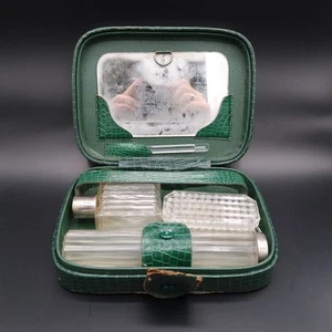 Vintage Women Travel Vanity Set Green Faux Leather #2 - Picture 1 of 6