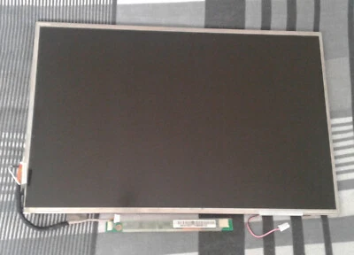 LG Philips 15.4 Laptop Screen LP154WX4 (TL)(B4) Glossy Excellent P391 - Image 1 of 2