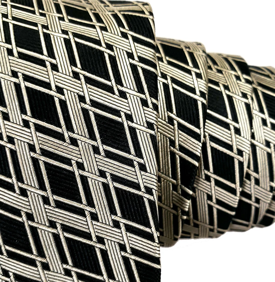 Ralph Lauren Purple Label Wide Plaid Tie 4" Silk 59L Black & Beige - Imagem 1 de 4