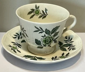 Wedgwood Green Leaf  Queen's Shape Tea Cup & Saucer in Excellent Used Condition - Picture 1 of 4