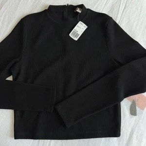 NUEVO CON ETIQUETAS F21 Negro Rasgado Cuello Tortuga - Imagen 1 de 4