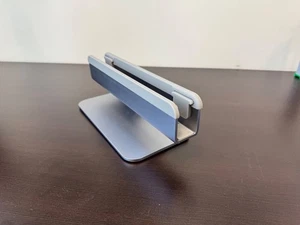 Rain Design mTower Vertical Laptop Stand - Silver (10037) - Zdjęcie 1 z 4