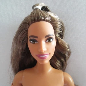 ¡NUEVO! Barbie Hecha Para Moverse Muñeca Yoga Totalmente Articulada Morena Teresa Curvilínea DESNUDA - Imagen 1 de 2