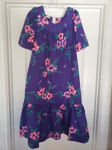 Vintage Aikane Hawaii Hawaiian Muumuu Mumu Dress Medium Womens Purple Floral - Picture 1 of 7