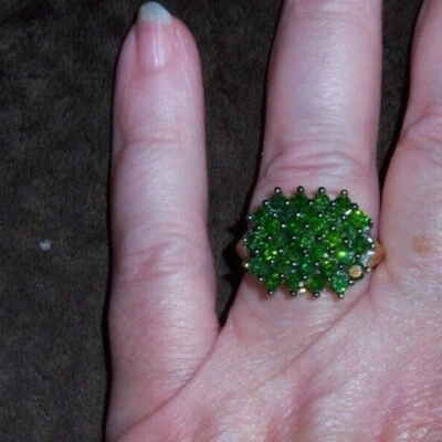 Anillo de oro amarillo de diamantes verdes de 10K 2 CTW talla 8 nuevo 5,77 gramos Foto 1 de 4