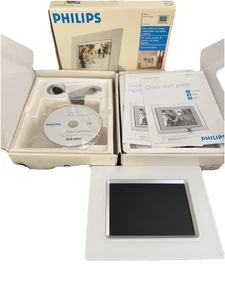 Philips 7” Digital Photo Frame 7FF1CMI/37 – Works – Box, Stand, Manuals  - Picture 1 of 5