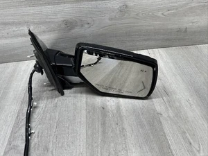 2015-2020 Suburban Tahoe GMC Yukon Right Signal Door Mirror OEM For Parts ((3)) - Picture 1 of 20