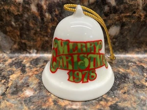 Vintage Gibson Bell of Christmas Ornament Merry Christmas 1978 Glocke weiß - Bild 1 von 5