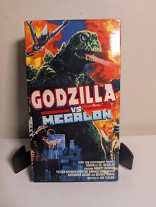 Godzilla vs Megalon 1973 (1998, VHS) Front Row Entertainment Gigan, Jet Jaguar - Bild 1 von 4