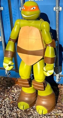 MICHELANGELO 48" TORTUGA NINJA MUTANTE ADOLESCENTE FIGURA COLOSAL JAKKS (Leer Disco) Foto 1 de 3