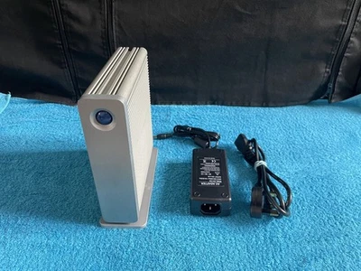 LaCie D2 Quadra V3C Enclosure ( USB 3.0 , FW800 , eSata ) ( without hard drive ) - Image 1 of 4