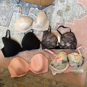 Lote De 5 Sujetadores Victoria Secret 36 DD Estilos Surtidos Acolchados Demi Forrados Encaje - Imagen 1 de 10