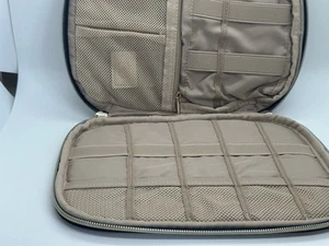 Cord And Device Portable Organizer - Afbeelding 1 van 3