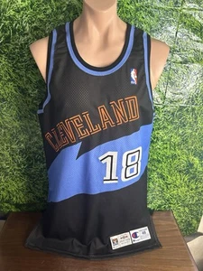 1995-96 Cleveland Cavaliers Basketball #18 John Hotrod Williams Game Jersey 48+4 - Picture 1 of 5