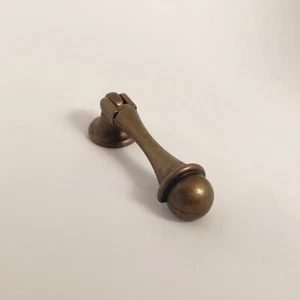 Klassischer Bronz Antik  Möbelknopf pull Möbelgriffe für Schubladen Knopfgriff - Picture 1 of 8