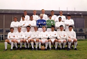 1967 LEEDS UNITED TEAM SQUAD PHOTO PRINT UTD ELLAND ROAD - Picture 1 of 1