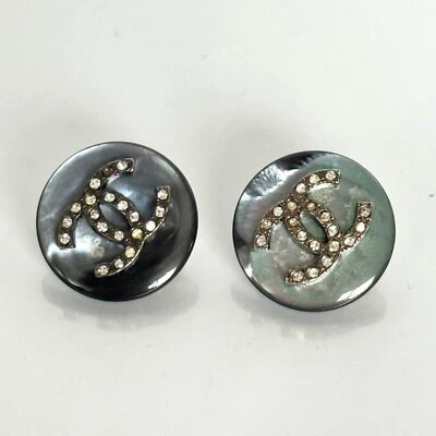 Pendientes Chanel concha marca de coco estrás vintage raros Foto 1 de 4