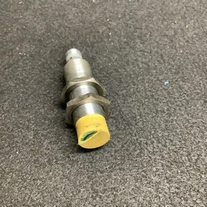 Turck Ni 8-M18E-AP6X-H1141 (ST948) Damaged Top - Picture 1 of 4