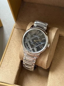 Nuevo reloj para hombre Burberry BU10005 The Classic caja de acero inoxidable de 40 mm - Imagen 1 de 5