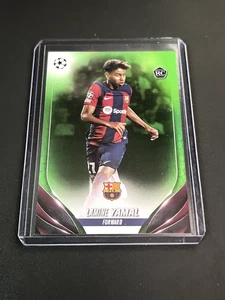 Topps UEFA Club Competitions 2023-24 Barcelona RC Lamine Yamal Green /199 - Bild 1 von 2