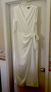 Andrew Marc Sleeveless Tie Waist Wide Leg V-Neck Jumpsuit Size 18 - Picture 1 of 14
