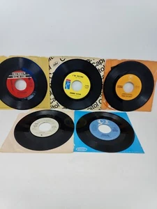 Assorted country x10" 45RPMs, records Micky GillyEddie Rabbit... - Picture 1 of 8