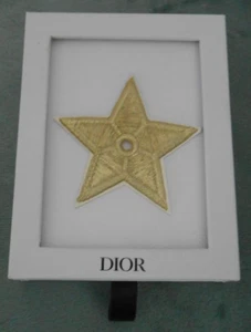 Pin's dior Étoile Brodée Or - Imagen 1 de 2