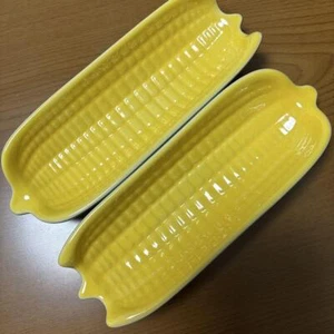 Le Creuset Sweet Corn Dish Set of 2 Yellow Jade Vegetable Series Stoneware - Picture 1 of 3