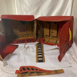 Vtg MATCHBOX Fighting Furies Pirate Ship Playset 8” Figures LESNEY Vinyl W/ Mast - Picture 1 of 15