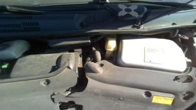 Pantalla de infoentretenimiento usada se adapta a: Toyota Prius 2005 pantalla de visualización sin navegación Foto 1 de 4