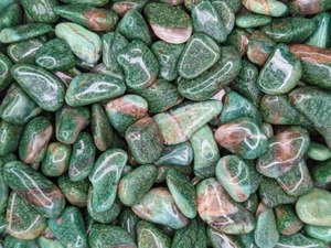 2 x Green Quartz Tumblestones free organza bag crystals, rocks, gems minerals - Picture 1 of 4