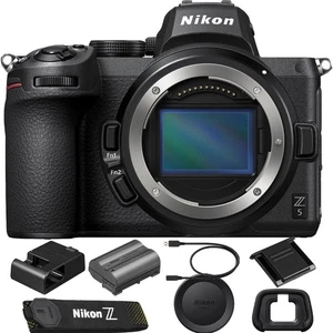 Nikon Z 5 digital sin espejo - Imagen 1 de 1