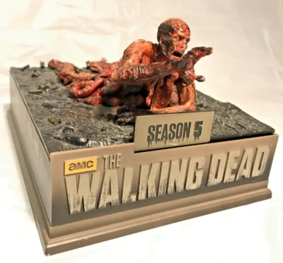 Walking Dead Complete Season 5 Blu Ray Asphalt Walker Limited Edition RARE - Image 1 of 3