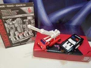 WFC-S19 Red Heat & Stakeout (Rescue Patrol) Transformers WFC Siege - Foto 1 di 3