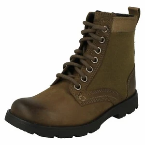 Niños Clarks Elegantes Botas Estilo de Combate con Cordones Heath Chard K - Imagen 1 de 10