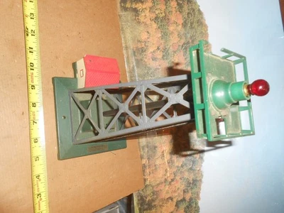 S scale American Flyer 769A Green & grey Revolving Beacon. Missing Beacon. - Image 1 of 4